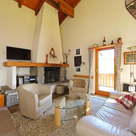 Albula Chalet *