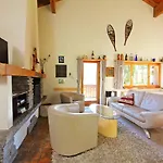 Chalet Albula Chalet *